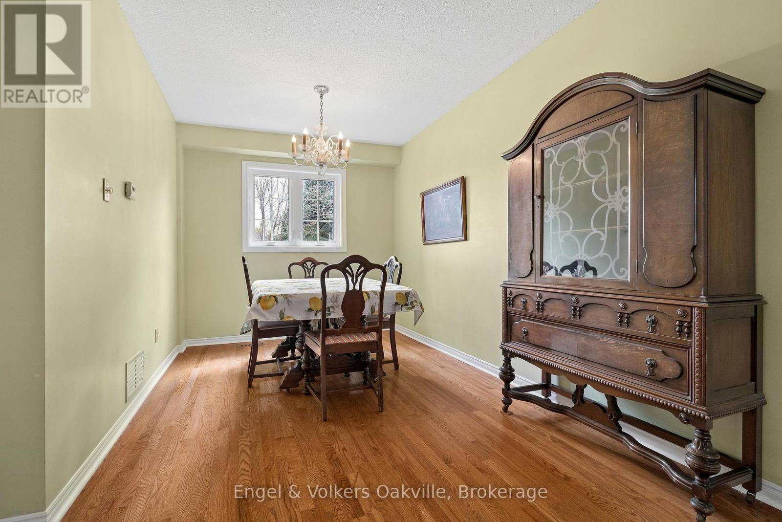 240 Ross Lane, Oakville, Ontario  L6H 5E5 - Photo 6 - W13025708