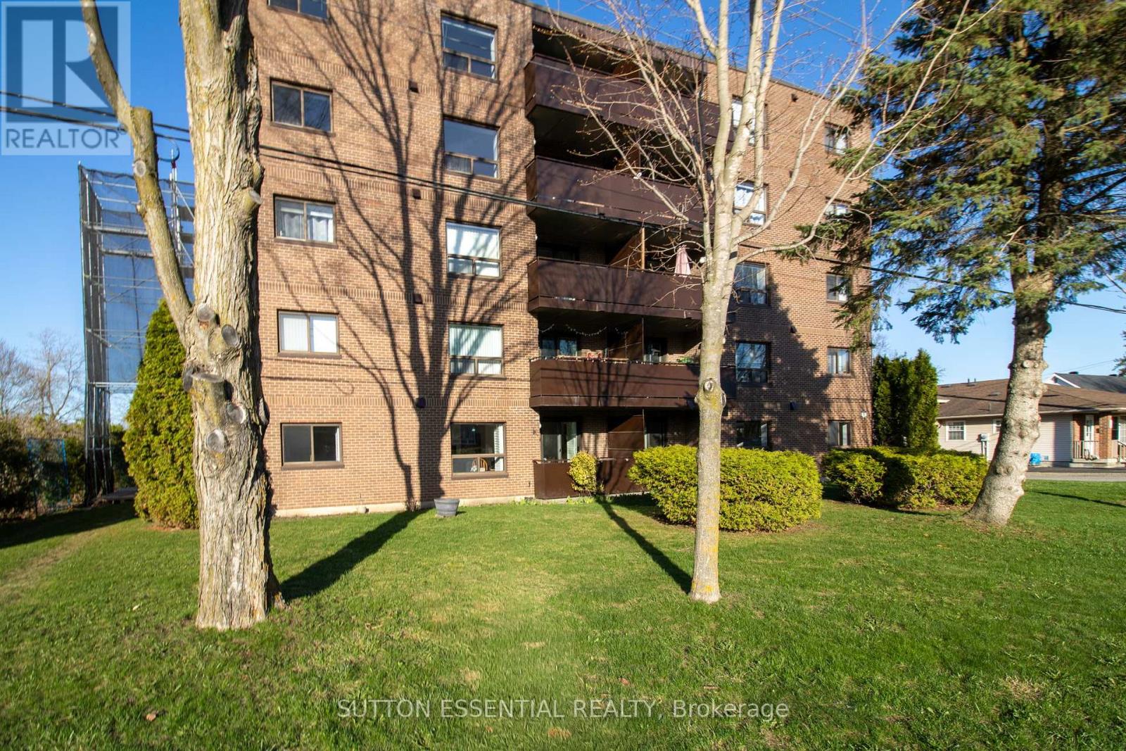 404 - 95 Windsor Drive, Brockville, Ontario  K6V 3H7 - Photo 2 - X13025608