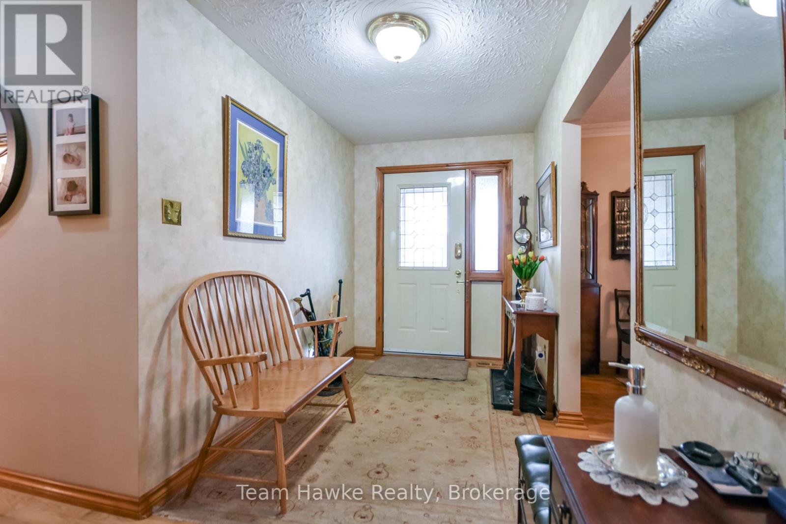 35 Brule Street, Penetanguishene, Ontario  L9M 1J1 - Photo 5 - S13025648