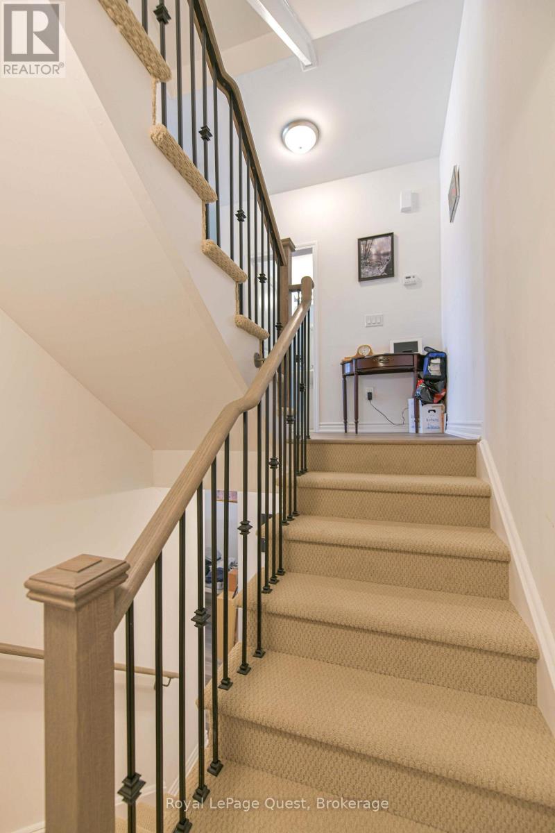 33 Wyn Wood Lane, Orillia, Ontario  L3V 8P7 - Photo 8 - S13025654