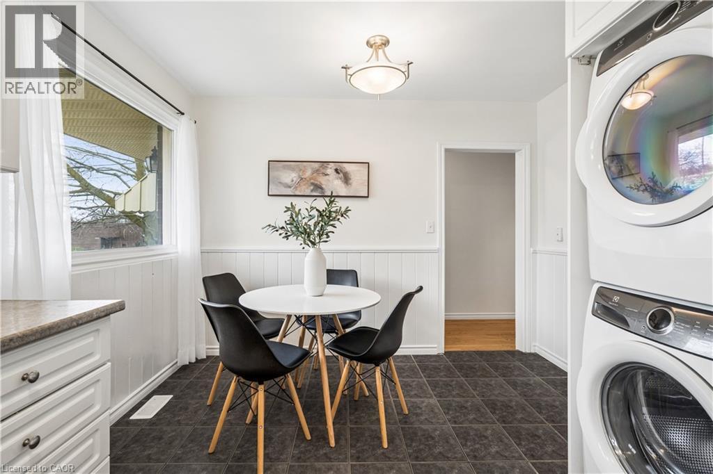 23 Knightswood Boulevard, Guelph, Ontario  N1E 3W3 - Photo 12 - 40822808