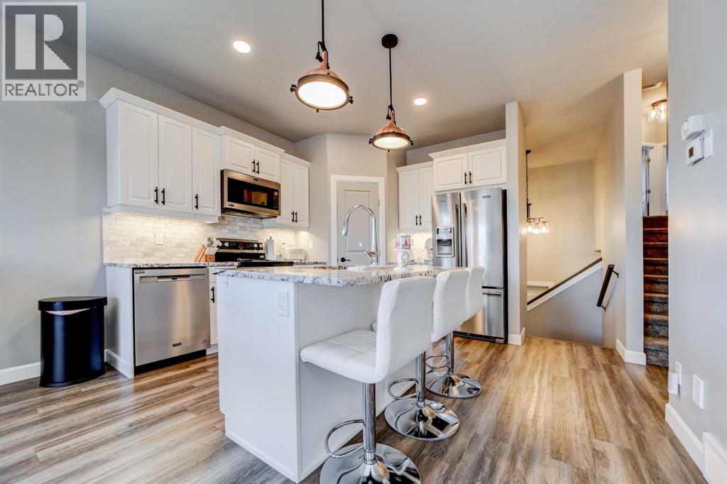 1029 Livingston Way, Pincher Creek, Alberta  T0K 1W0 - Photo 4 - A2288778