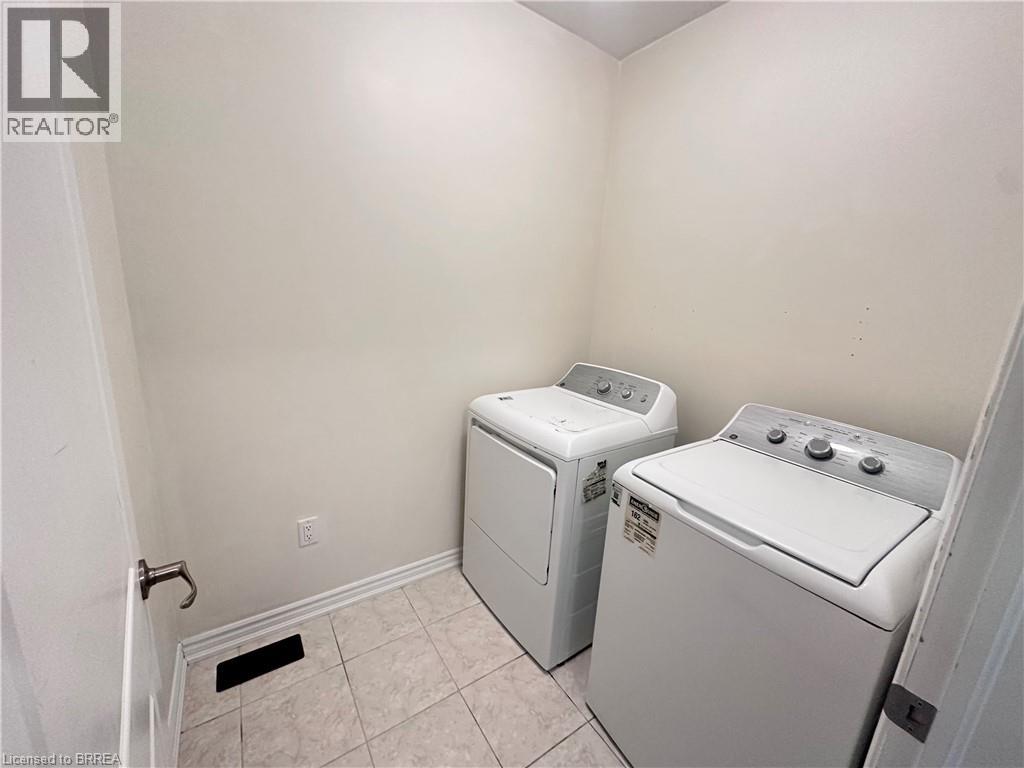 48 Wakeling Drive, Brantford, Ontario  N3T 5L8 - Photo 13 - 40822327