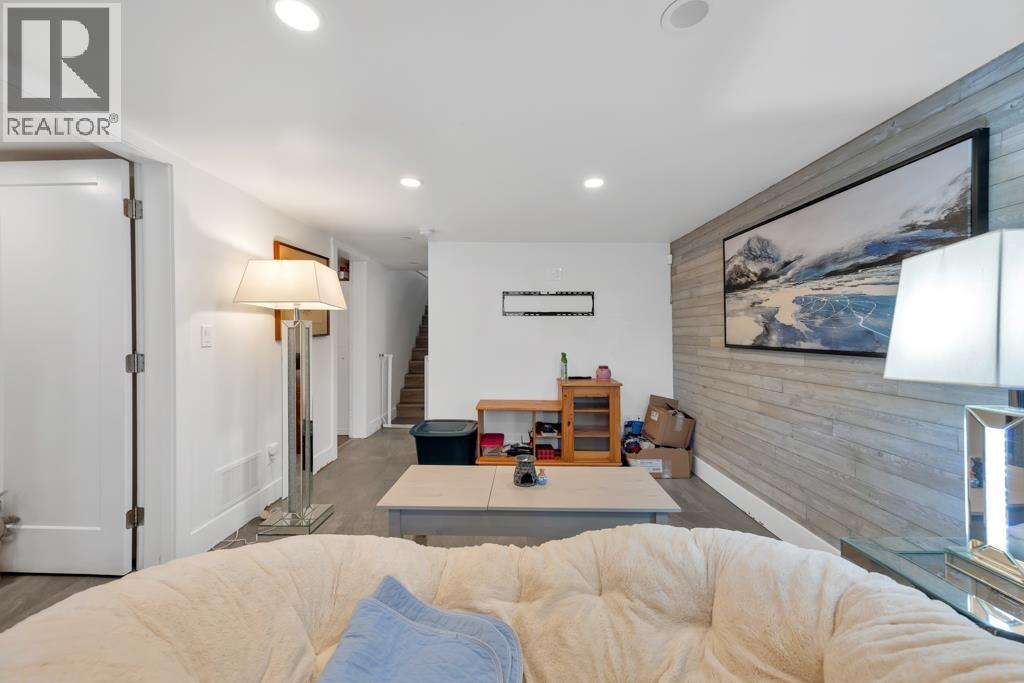 21199 River Road, Maple Ridge, British Columbia  V2X 2A5 - Photo 29 - R3108213