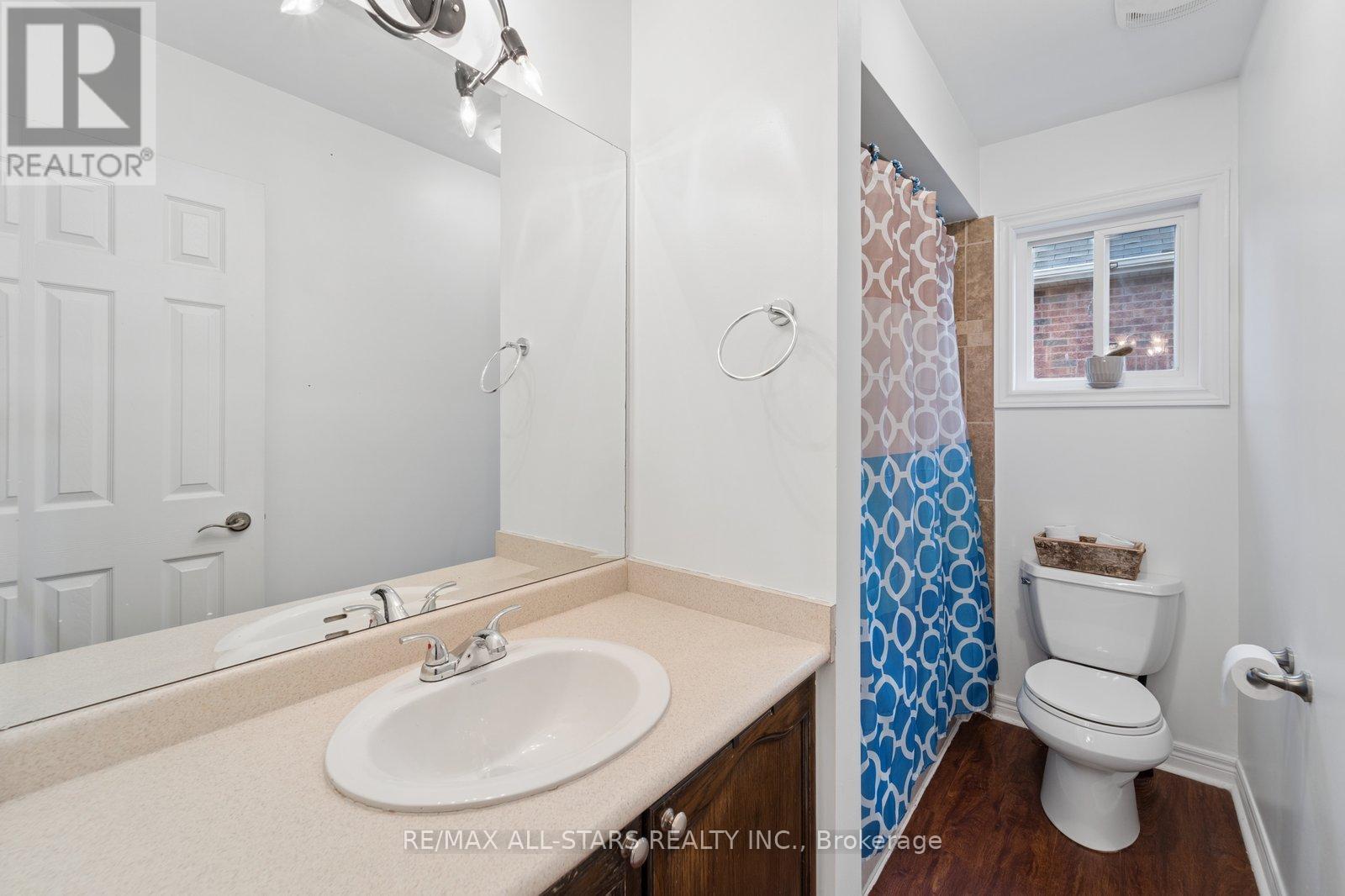 62 Reddenhurst Crescent, Georgina, Ontario  L4P 4G2 - Photo 22 - N12877386