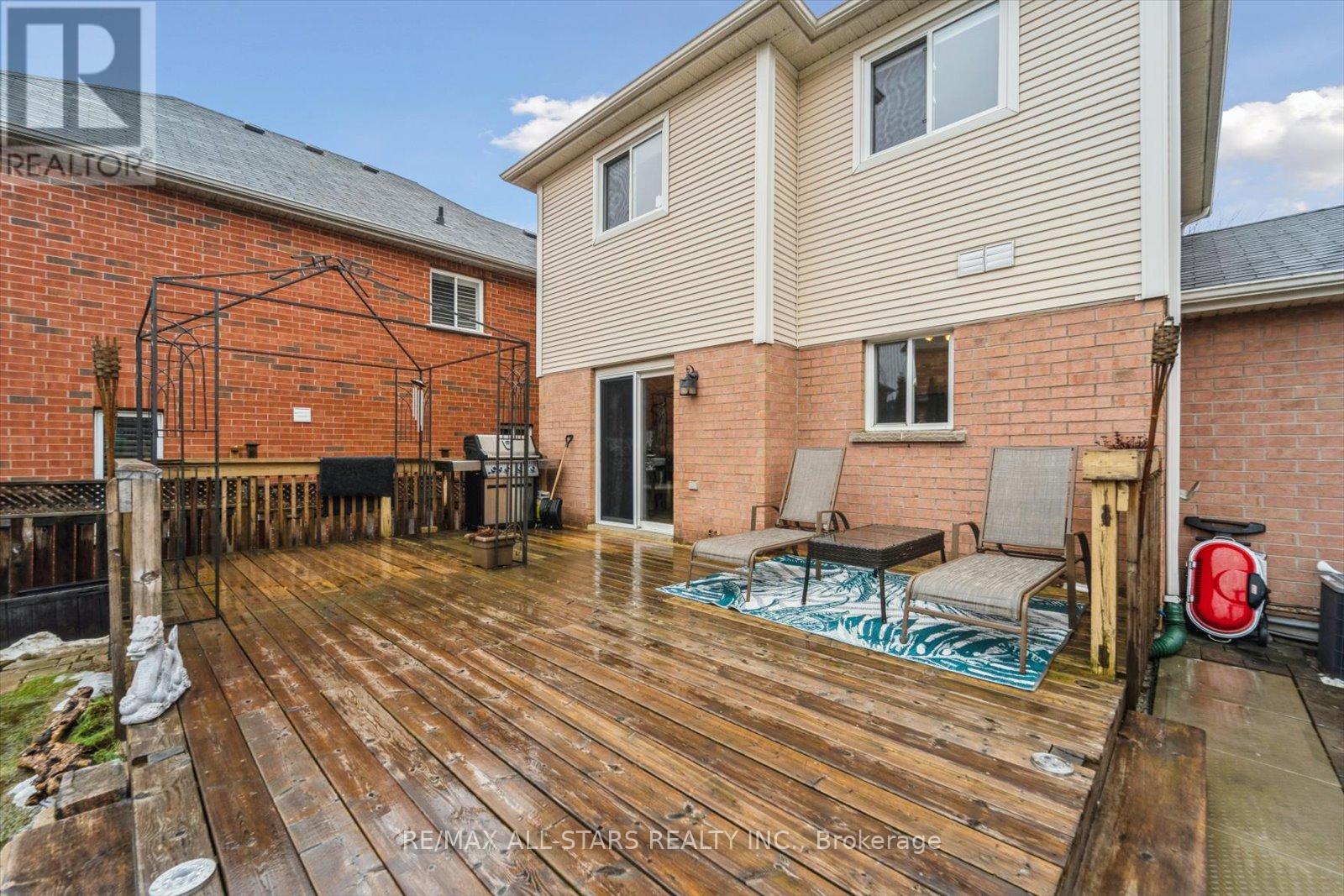 62 Reddenhurst Crescent, Georgina, Ontario  L4P 4G2 - Photo 37 - N12877386