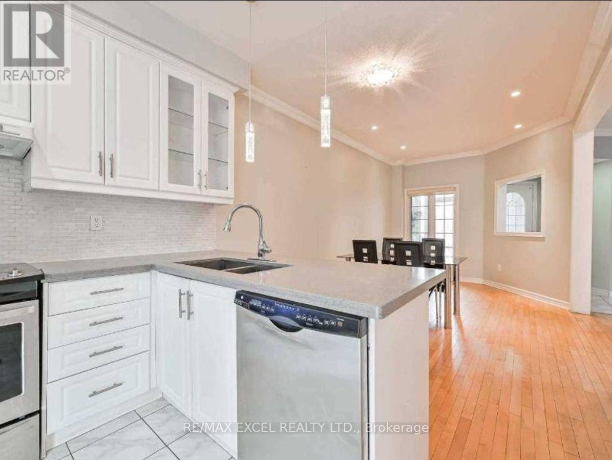 79 Greensboro Drive, Markham, Ontario  L3R 0V5 - Photo 5 - N13022412