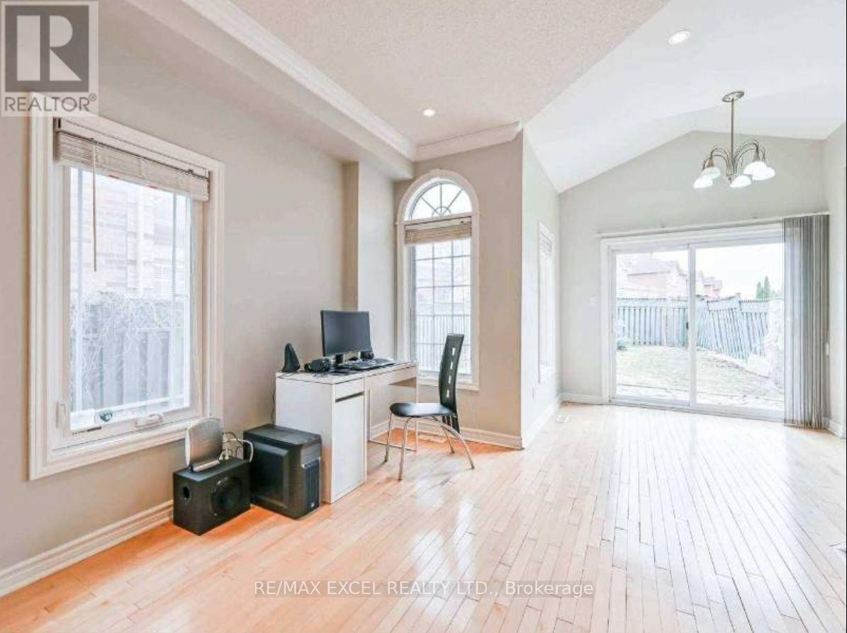 79 Greensboro Drive, Markham, Ontario  L3R 0V5 - Photo 7 - N13022412