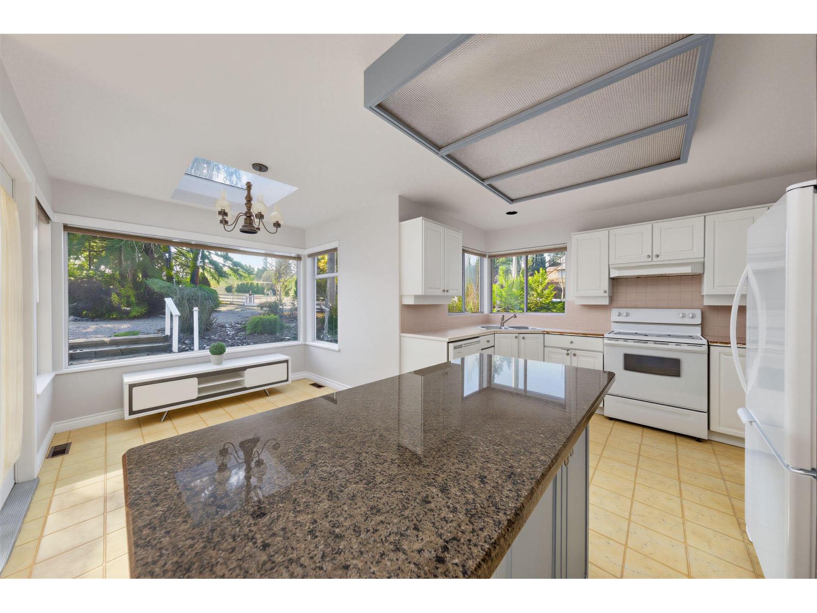 17138 26a Avenue, Surrey, British Columbia  V3Z 0B3 - Photo 14 - R3113996