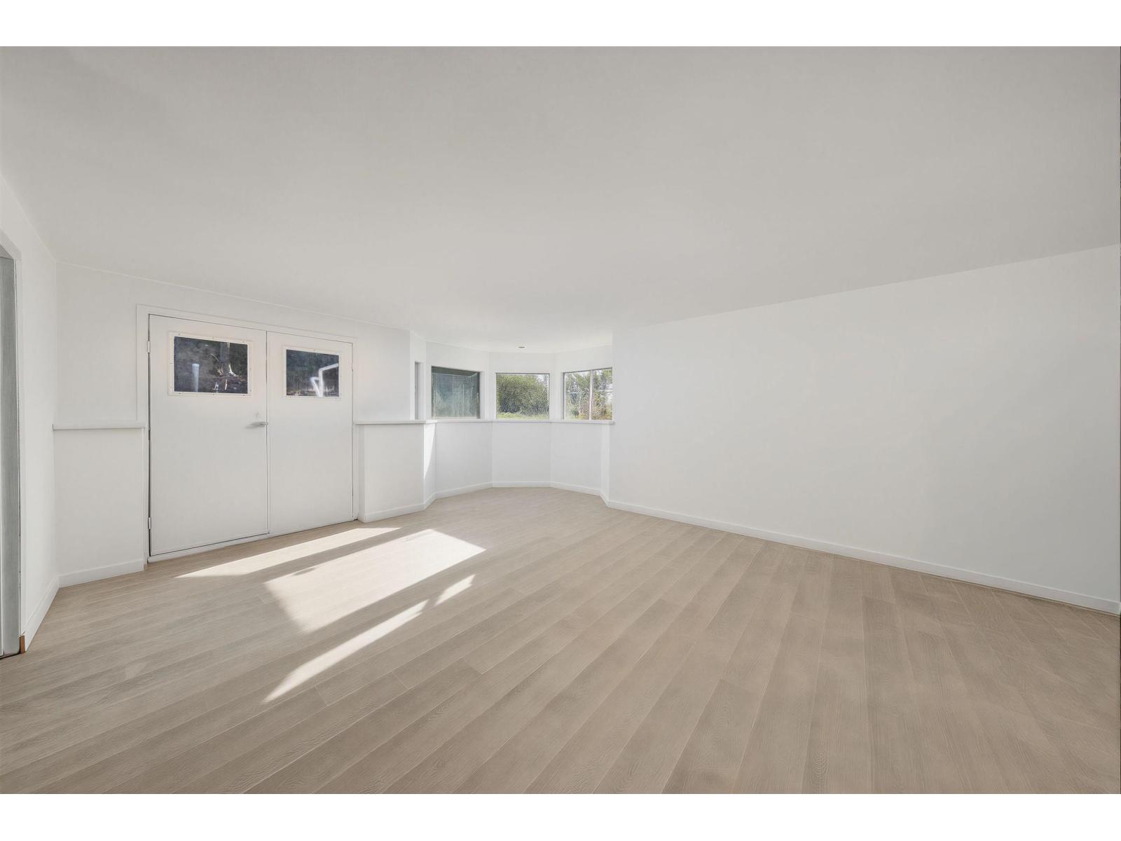 17138 26a Avenue, Surrey, British Columbia  V3Z 0B3 - Photo 9 - R3113996