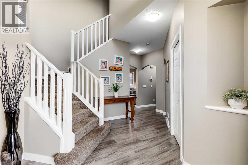 407 Morningside Crescent SW, Airdrie, Alberta  T4B 0E2 - Photo 5 - A2287502