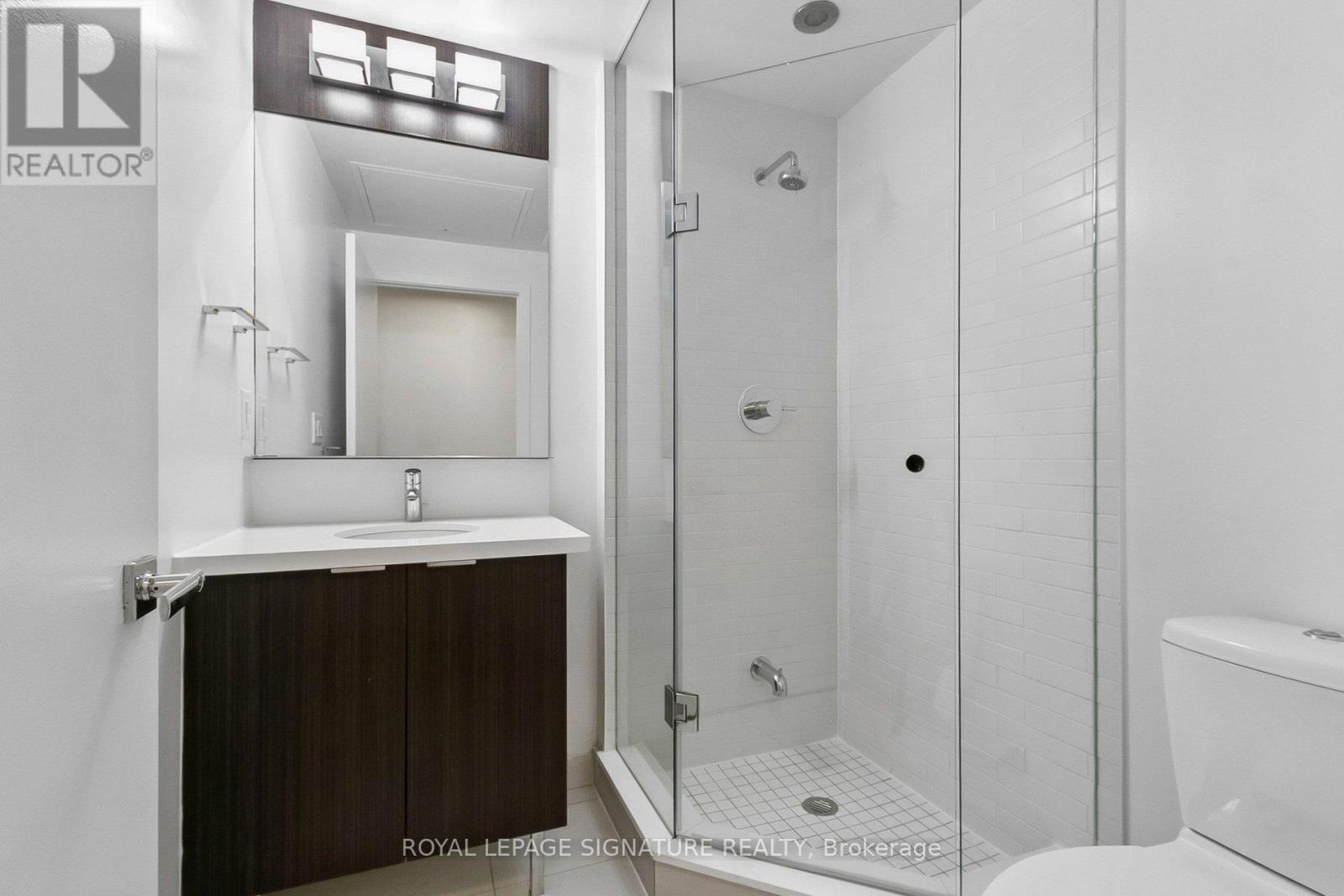 2202 - 21 Widmer Street, Toronto, Ontario  M5V 0B8 - Photo 19 - C13025632