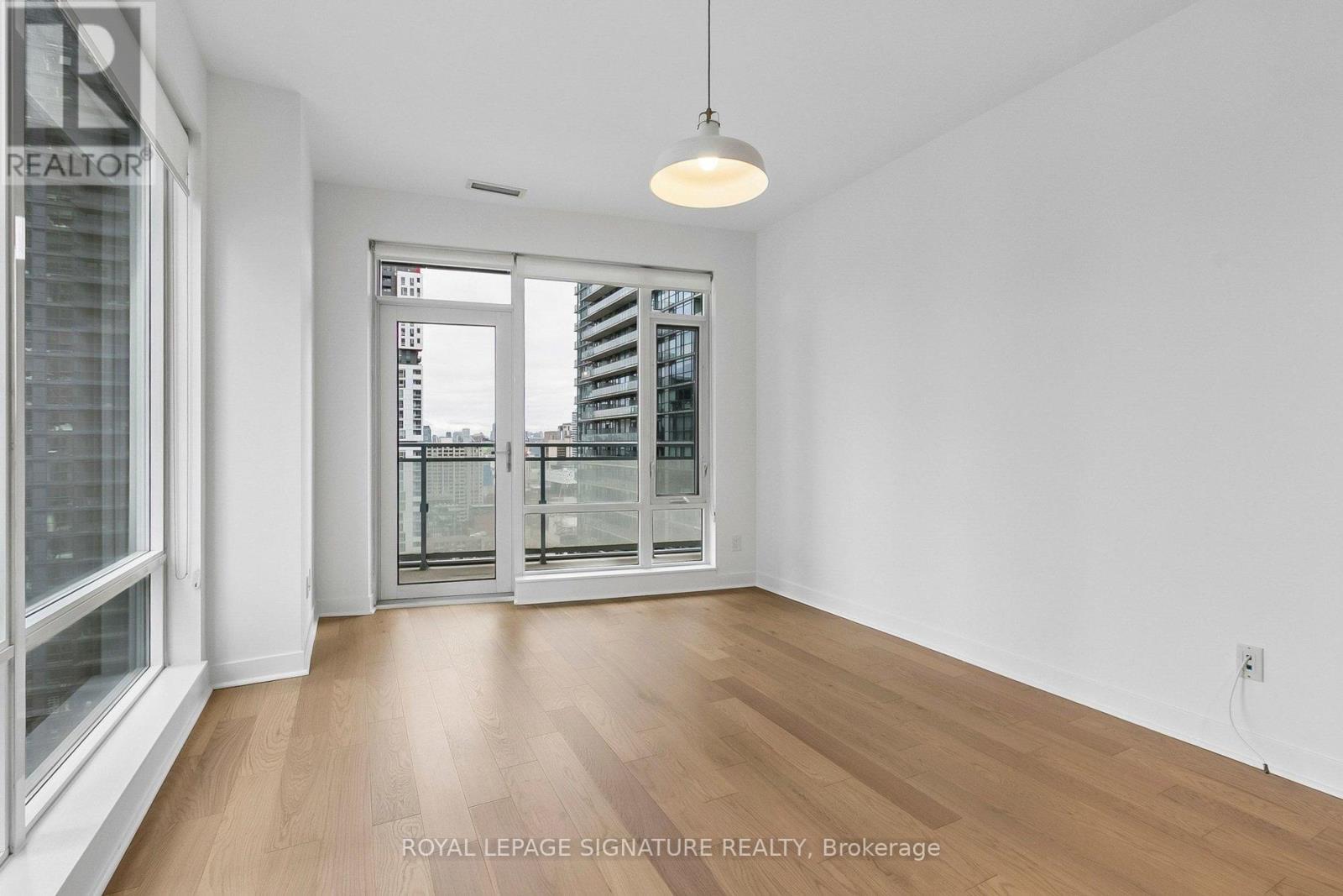 2202 - 21 Widmer Street, Toronto, Ontario  M5V 0B8 - Photo 5 - C13025632