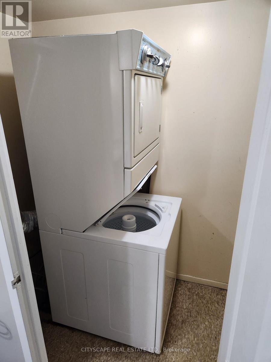 1815 - 633 Bay Street, Toronto, Ontario  M5G 2G4 - Photo 14 - C13025688