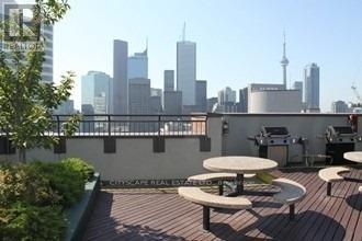 1815 - 633 Bay Street, Toronto, Ontario  M5G 2G4 - Photo 15 - C13025688