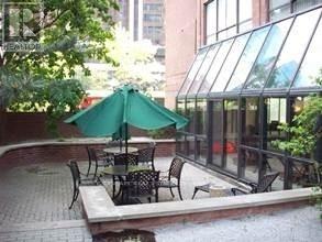 1815 - 633 Bay Street, Toronto, Ontario  M5G 2G4 - Photo 18 - C13025688