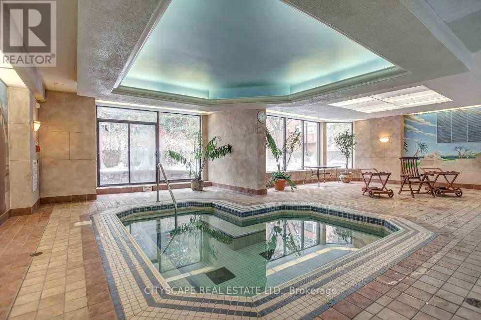 1815 - 633 Bay Street, Toronto, Ontario  M5G 2G4 - Photo 20 - C13025688