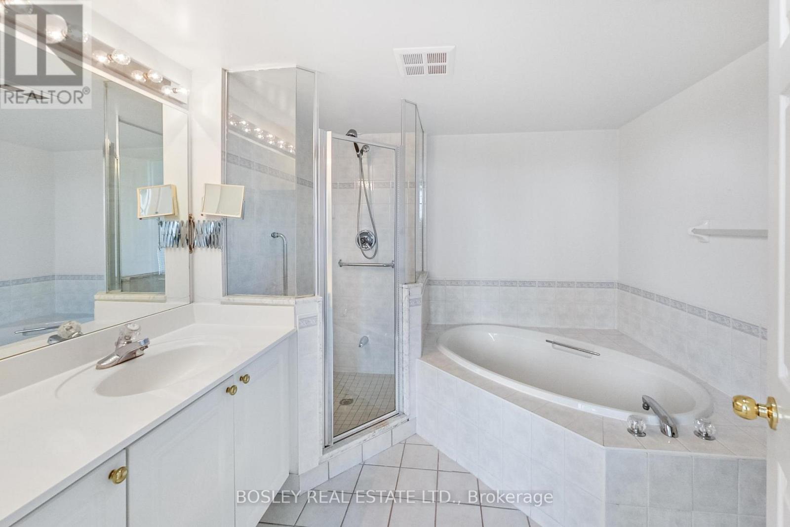 403 - 2 Covington Road, Toronto, Ontario  M6A 3E5 - Photo 33 - C13025756