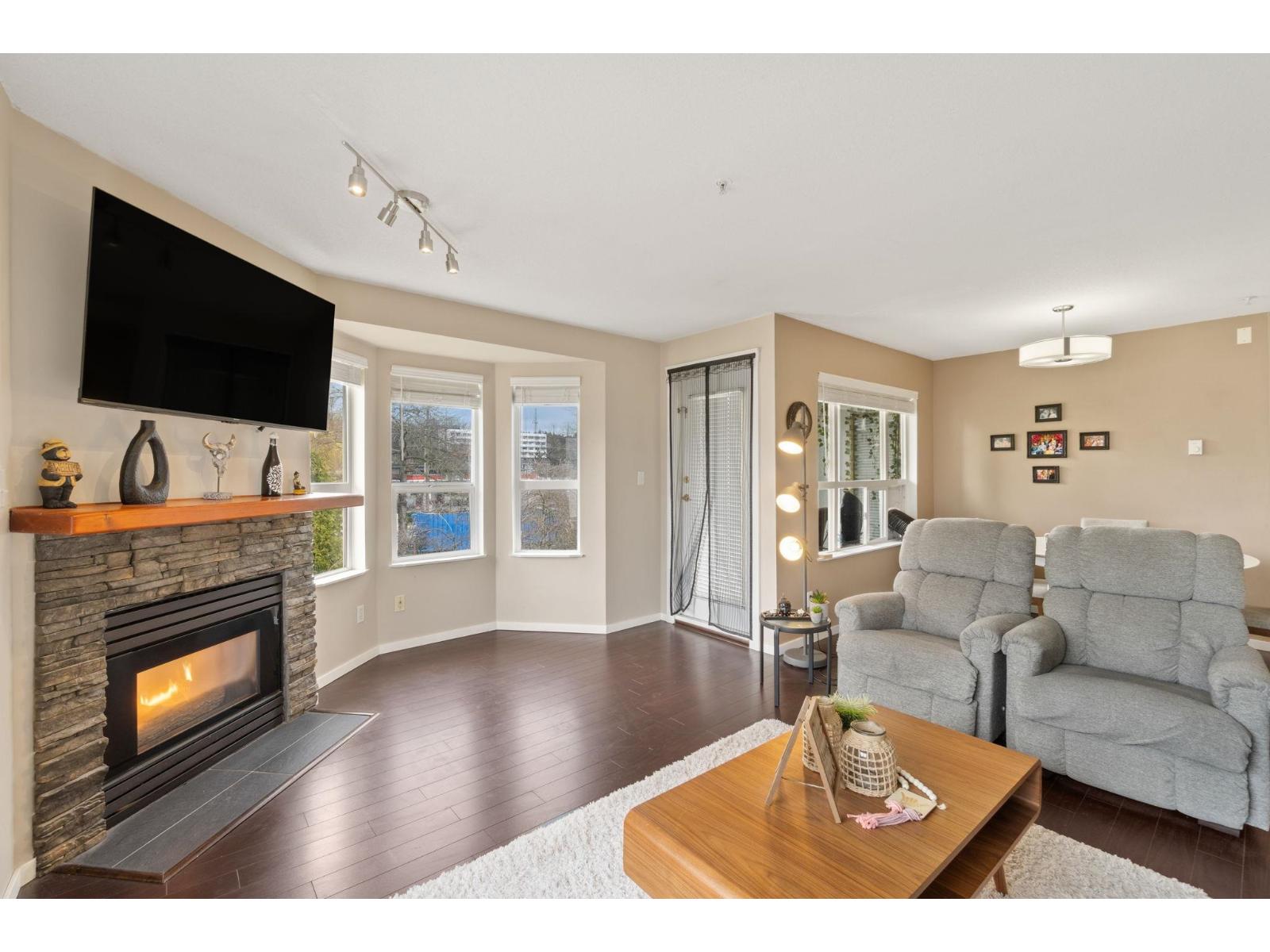 405 13955 Laurel Drive, Surrey, British Columbia  V3T 1A8 - Photo 7 - R3113770