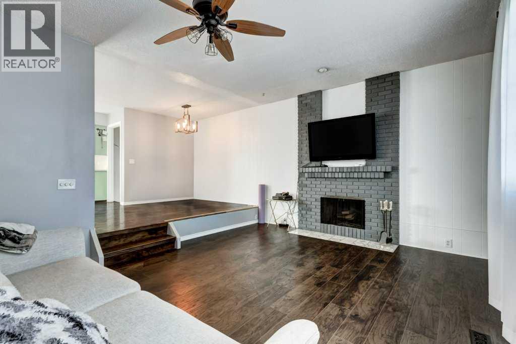 35 Penworth Place SE, Calgary, Alberta  T2A 4G4 - Photo 4 - A2288575