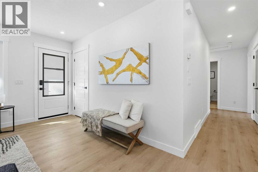 8616 7 Street SW, Calgary, Alberta  T2V 1G9 - Photo 9 - A2292219