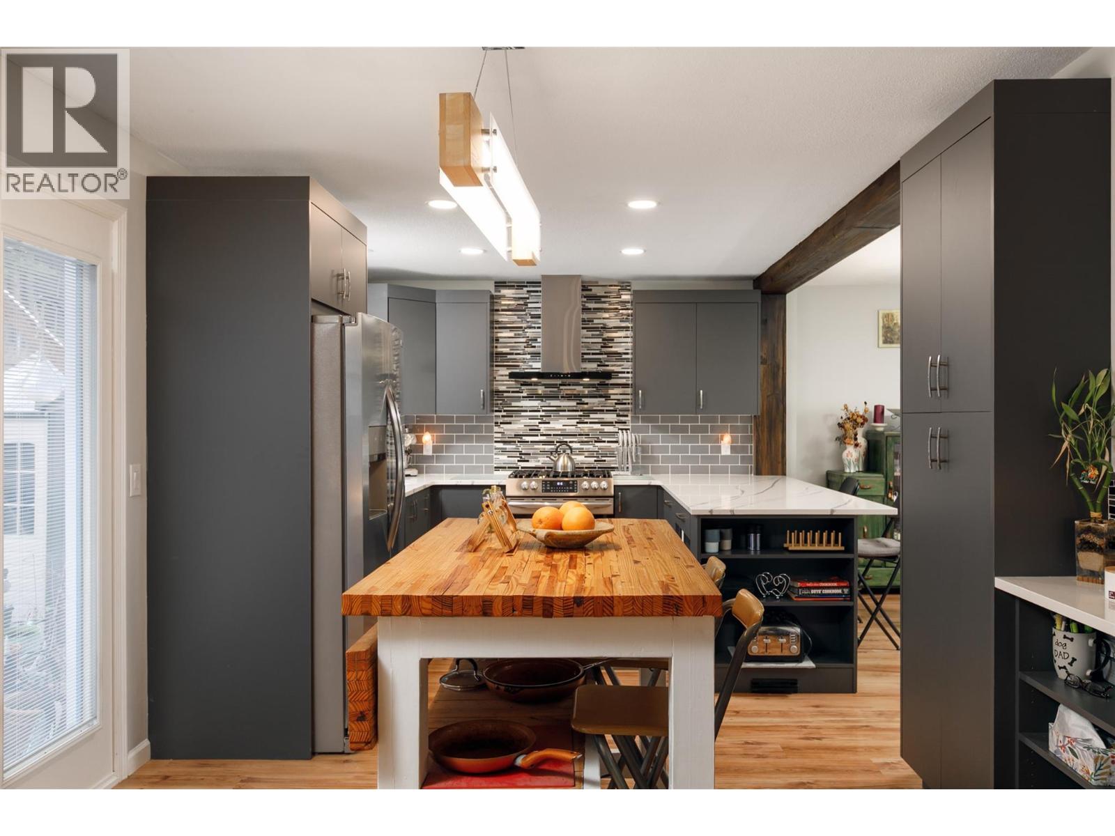 2207 Shannon Ridge Drive, West Kelowna, British Columbia  V4T 2L1 - Photo 18 - 10384276