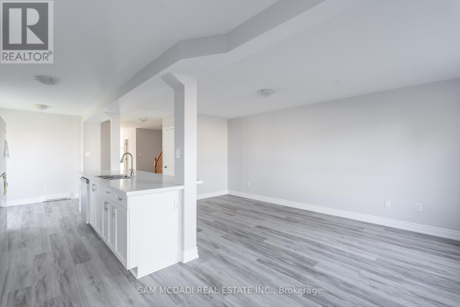 9 Birchfield Drive, Clarington, Ontario  L1E 1Y2 - Photo 7 - E13025652