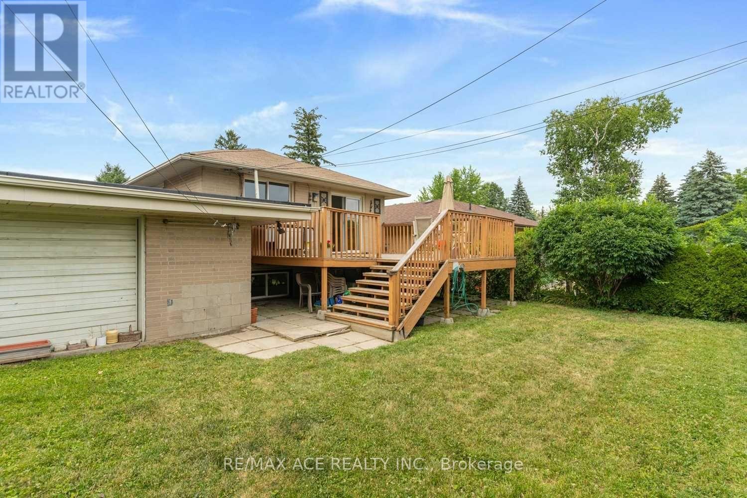 Main - 27 Oakridge Drive, Toronto, Ontario  M1M 2A5 - Photo 15 - E13025684