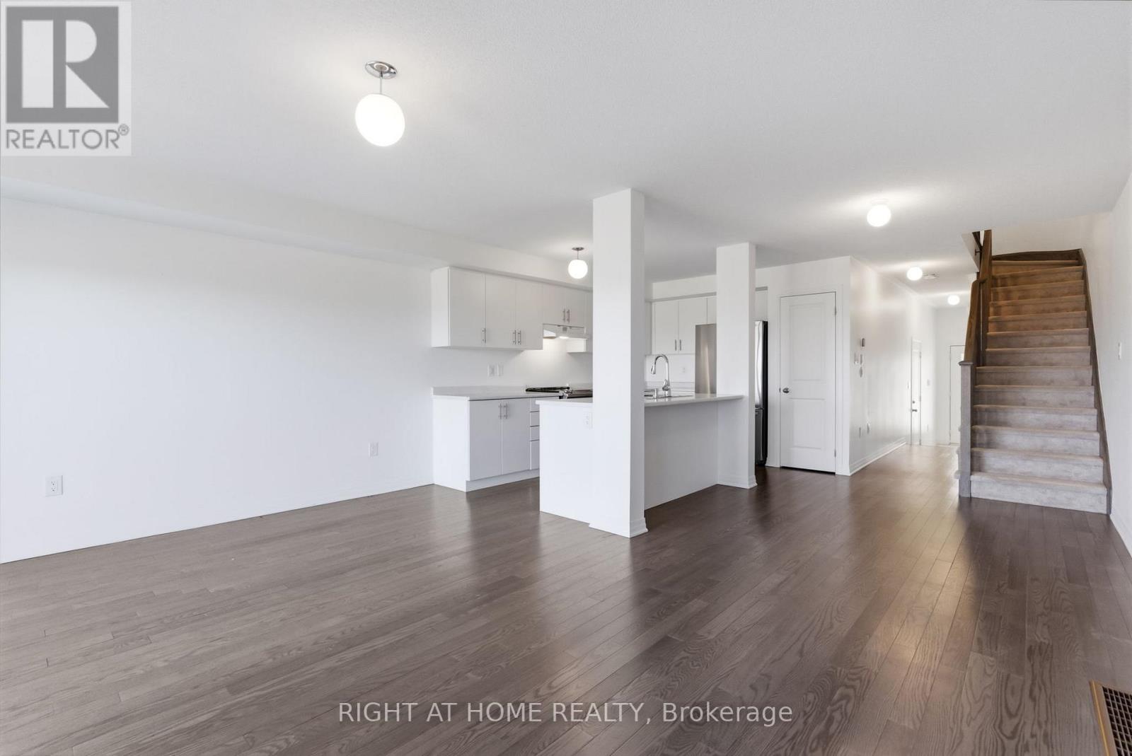 152 Sailors Landing, Clarington, Ontario  L1C 7G4 - Photo 13 - E13025728