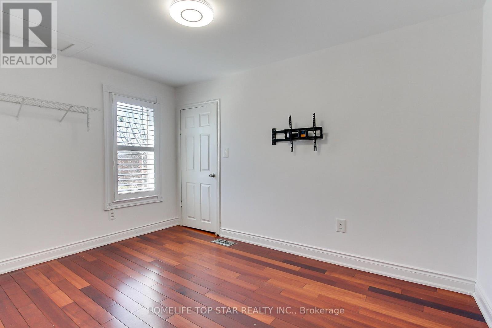 Upper - 17 Royal Street, Oshawa, Ontario  L1H 2T5 - Photo 17 - E13025742