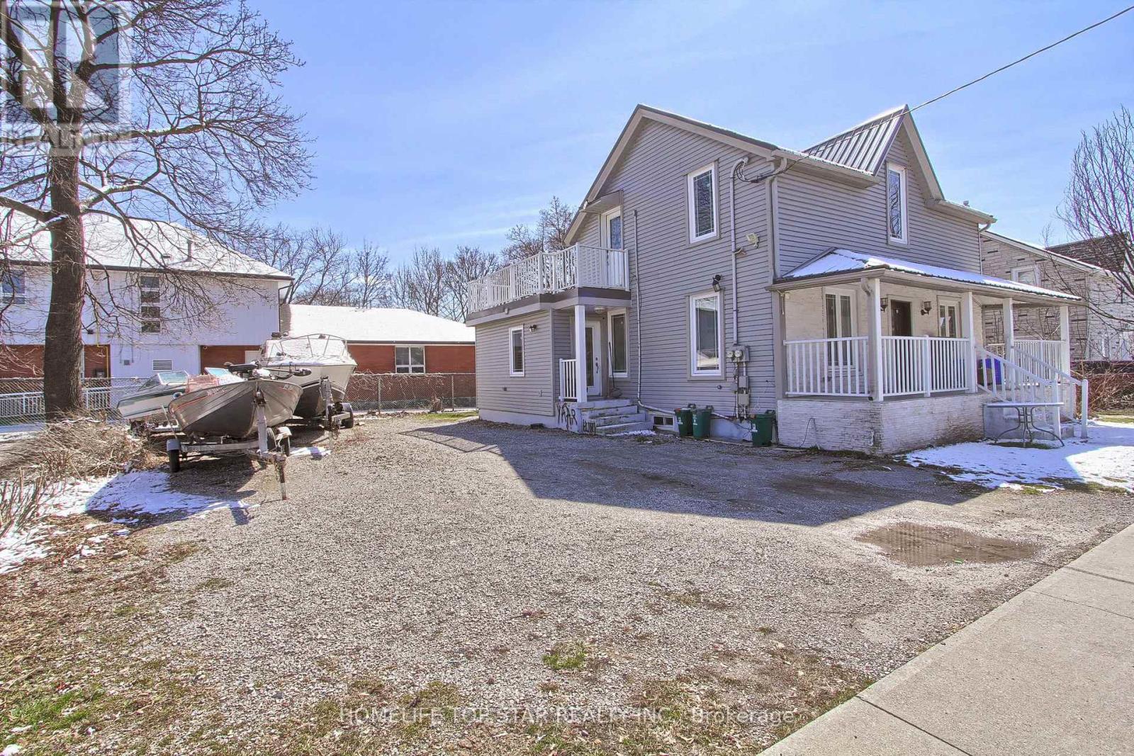 Upper - 17 Royal Street, Oshawa, Ontario  L1H 2T5 - Photo 26 - E13025742