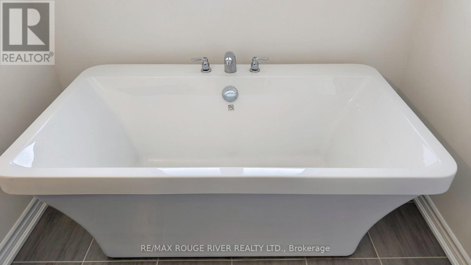 1099 Cameo Street, Pickering, Ontario  L1V 1N8 - Photo 25 - E13025764