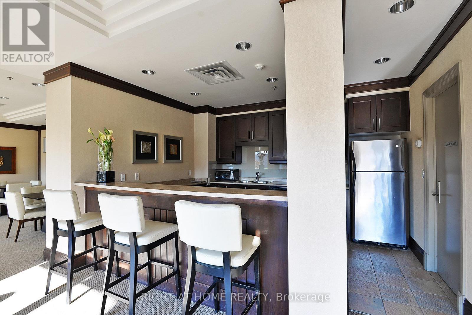 211 - 18 Harding Boulevard, Richmond Hill, Ontario  L4C 0T3 - Photo 39 - N13025664