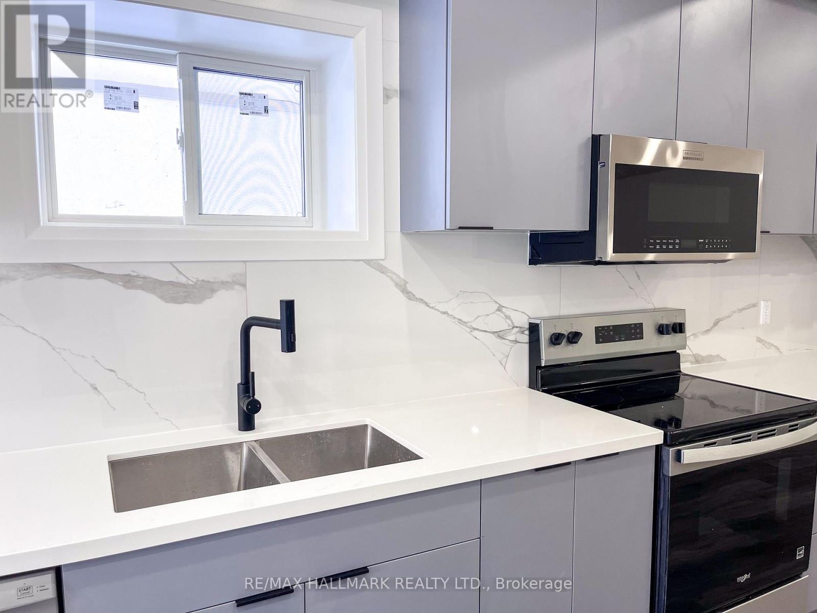 Lower Level - 22 Direzze Court, Richmond Hill, Ontario  L4C 7V8 - Photo 5 - N13025670