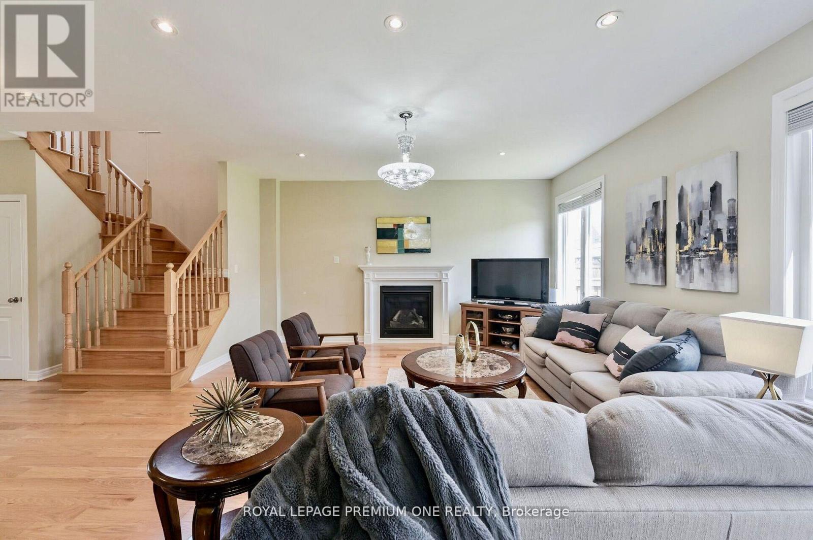 166 Sharpe Crescent, New Tecumseth (Tottenham), Ontario  L0G 1W0 - Photo 12 - N13025676