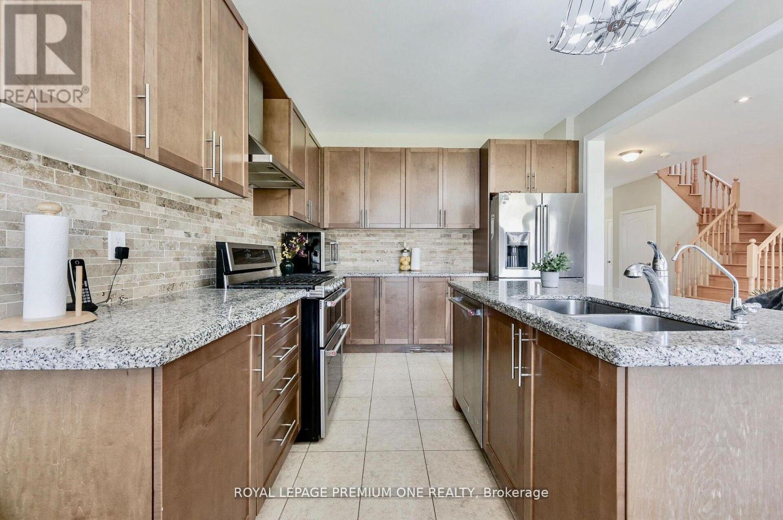 166 Sharpe Crescent, New Tecumseth (Tottenham), Ontario  L0G 1W0 - Photo 18 - N13025676