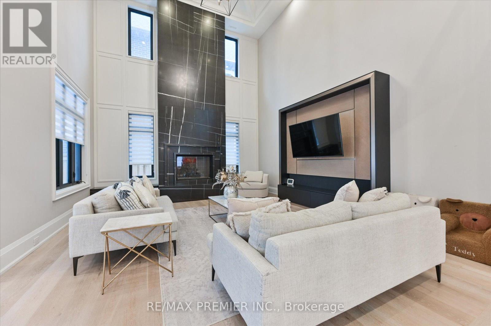 127 Carmela Avenue, Richmond Hill, Ontario  L4E 2V6 - Photo 10 - N13025766