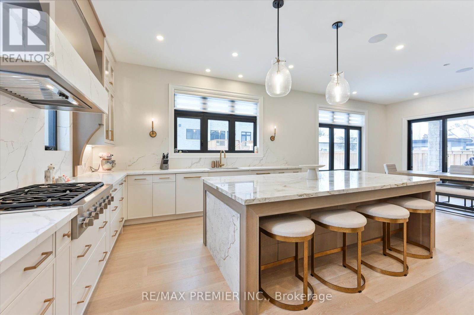 127 Carmela Avenue, Richmond Hill, Ontario  L4E 2V6 - Photo 19 - N13025766