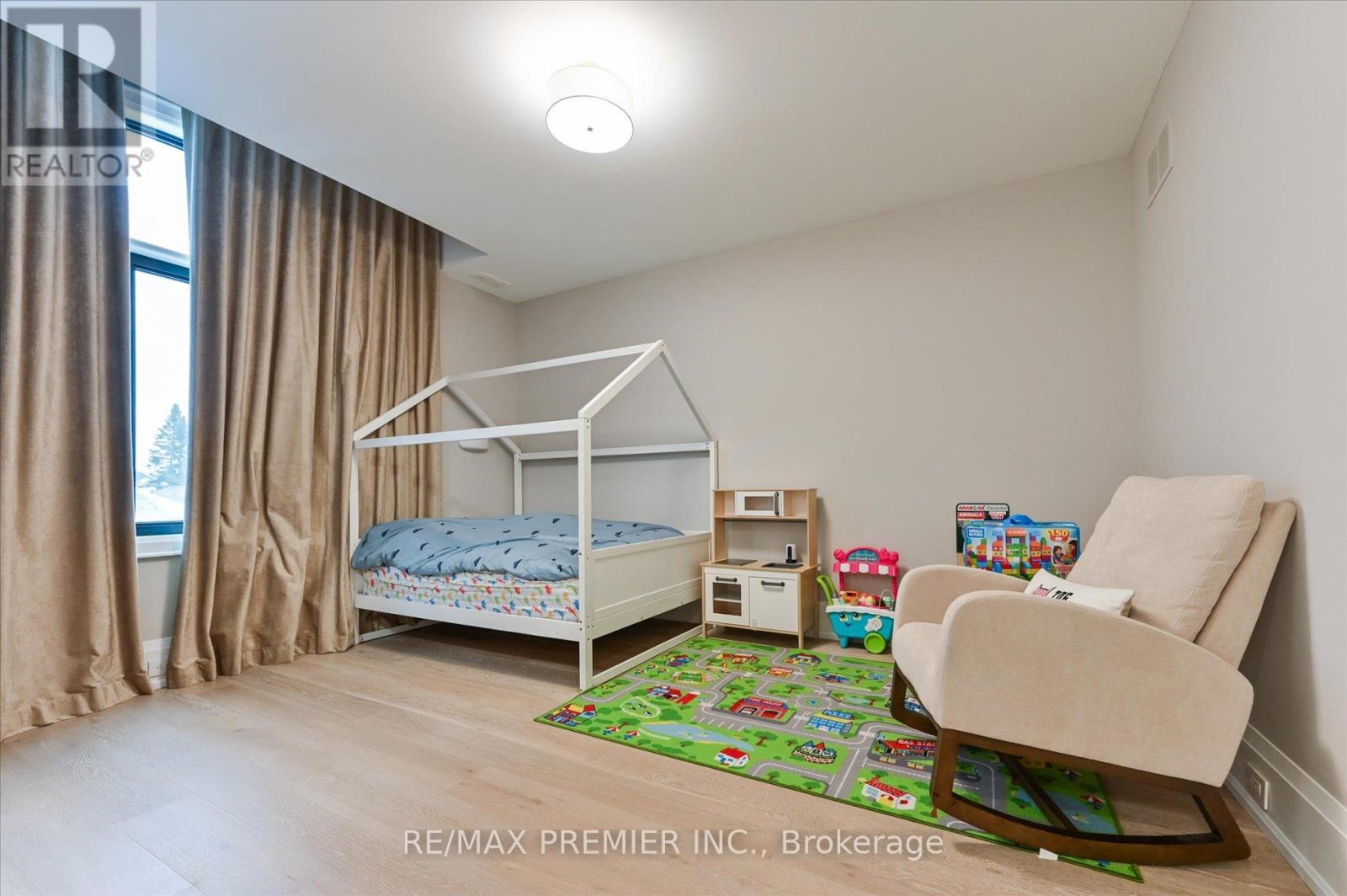 127 Carmela Avenue, Richmond Hill, Ontario  L4E 2V6 - Photo 34 - N13025766