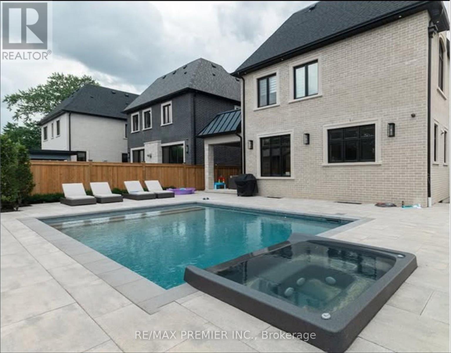 127 Carmela Avenue, Richmond Hill, Ontario  L4E 2V6 - Photo 44 - N13025766