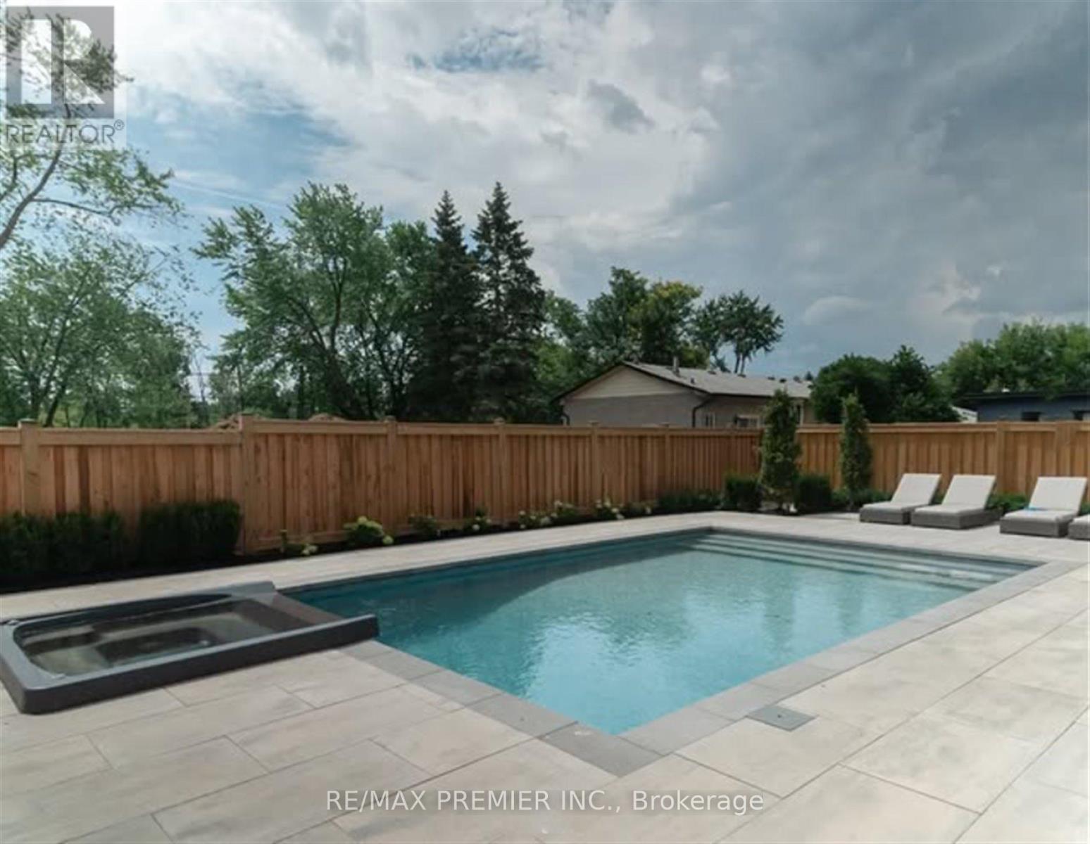 127 Carmela Avenue, Richmond Hill, Ontario  L4E 2V6 - Photo 45 - N13025766