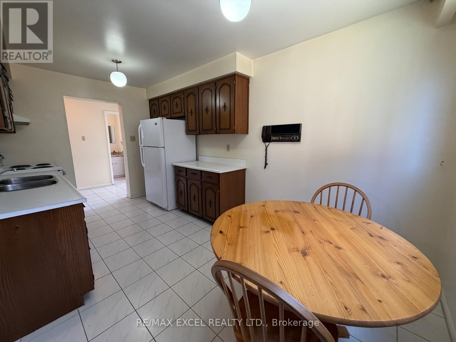 94 Pepperell Crescent, Markham, Ontario  L3R 3G8 - Photo 2 - N13025782