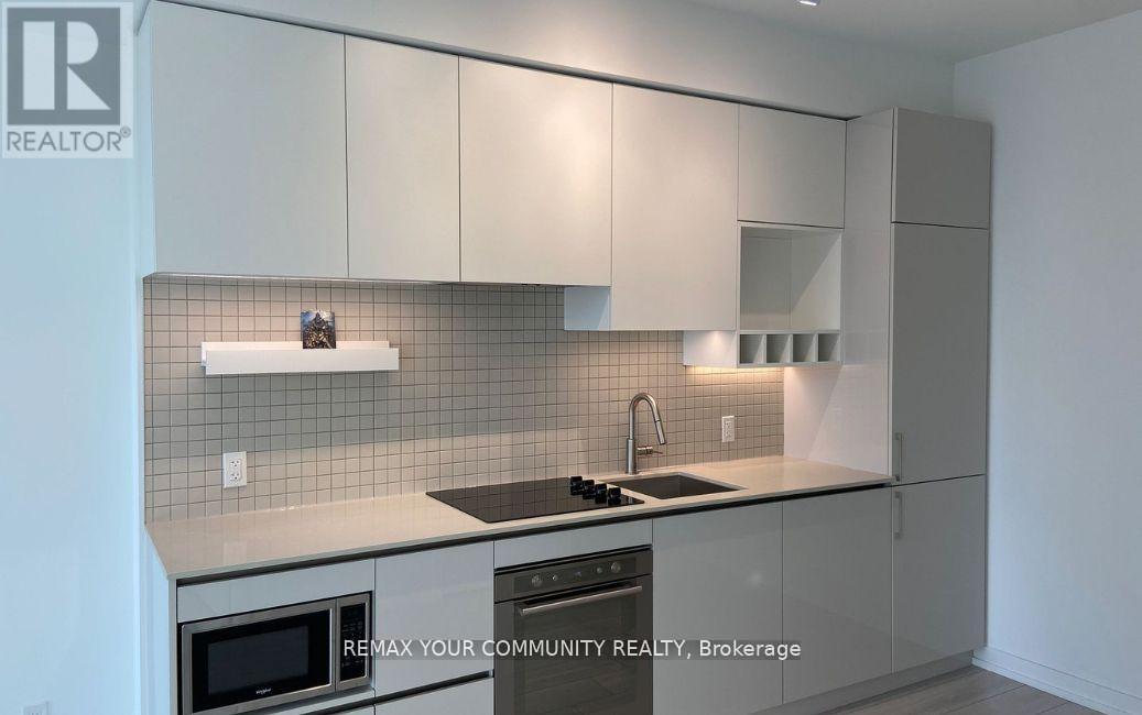 4210 - 950 Portage Parkway, Vaughan, Ontario  L4L 0J7 - Photo 2 - N13025830