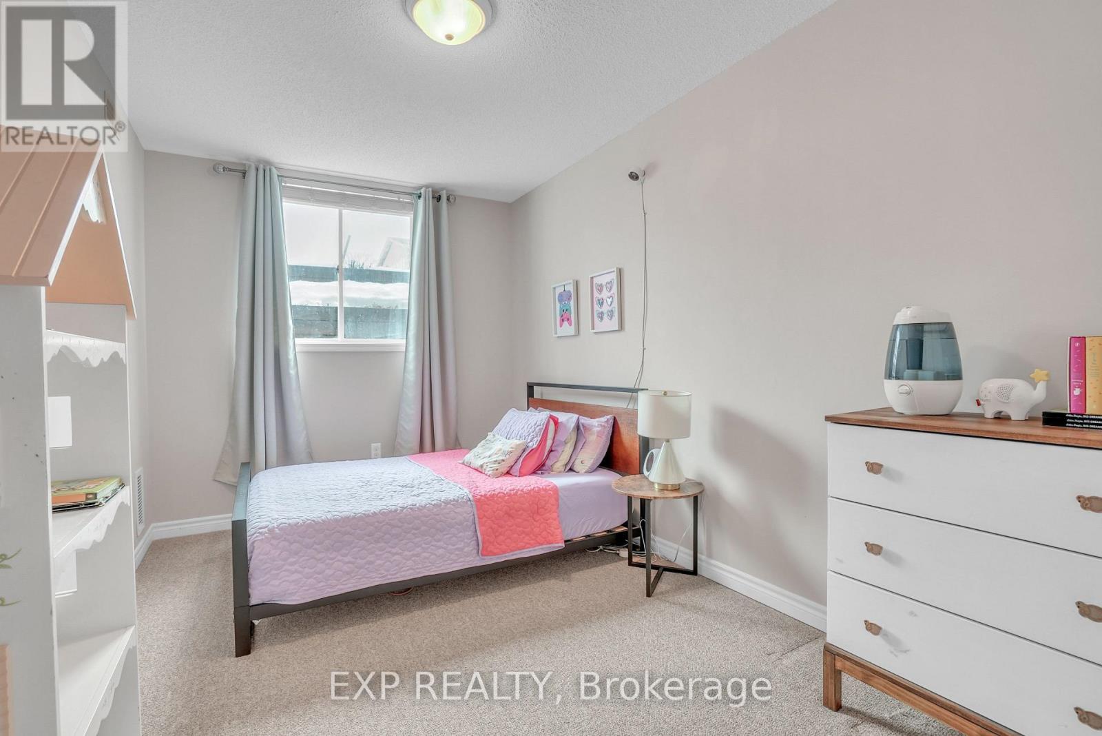 8 - 141 Sydenham Wells, Barrie, Ontario  L4M 0H3 - Photo 18 - S13025672