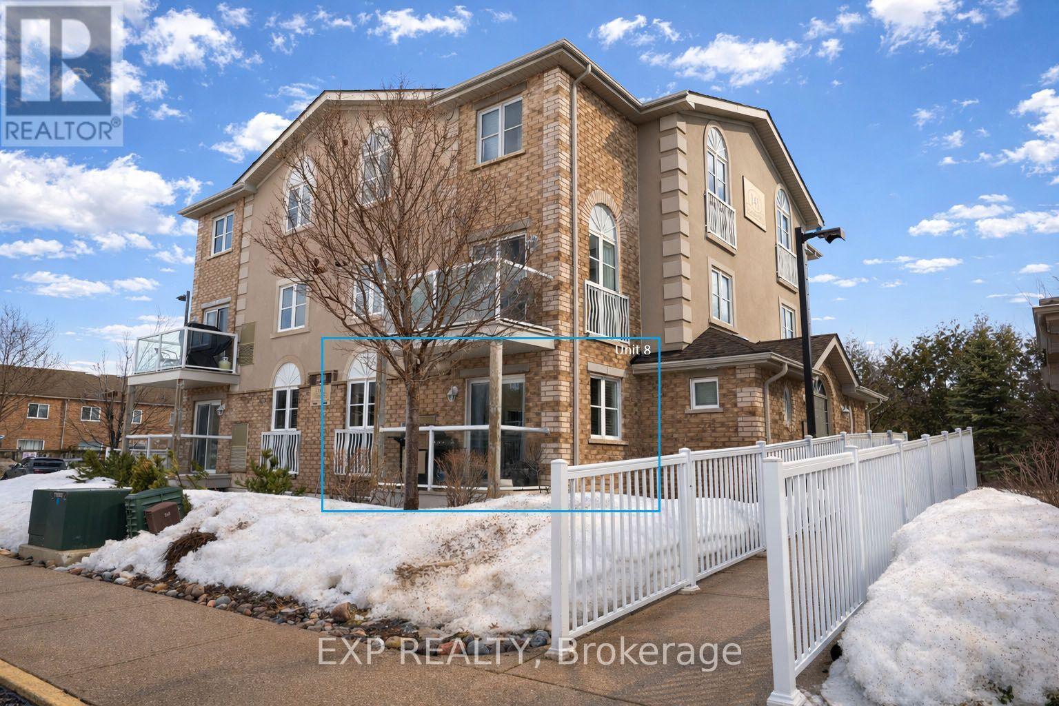 8 - 141 Sydenham Wells, Barrie, Ontario  L4M 0H3 - Photo 3 - S13025672