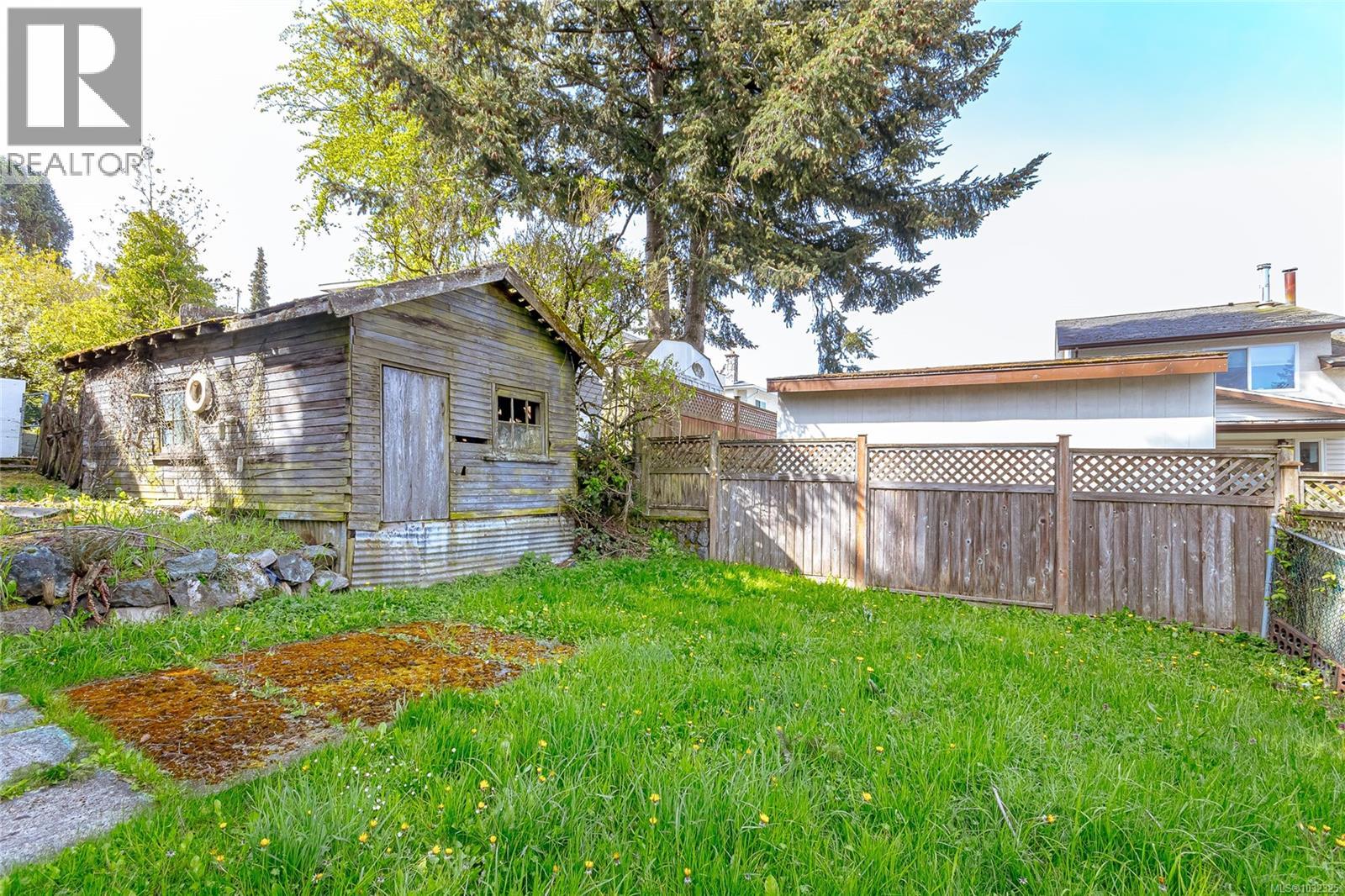 824 Ellery St, Esquimalt, British Columbia  V9A 4R7 - Photo 17 - 1032325