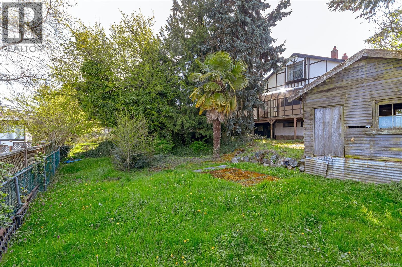 824 Ellery St, Esquimalt, British Columbia  V9A 4R7 - Photo 18 - 1032325