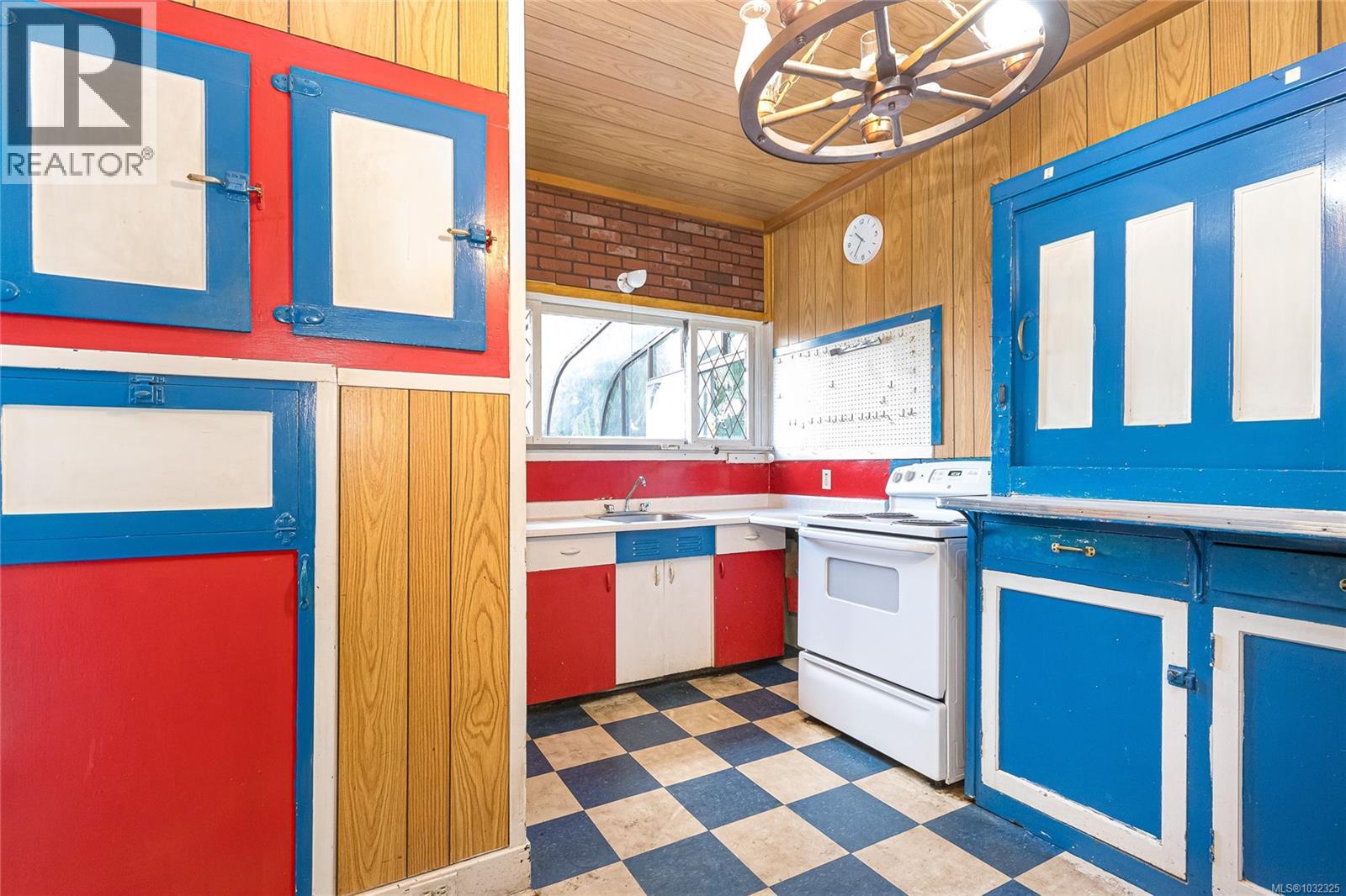 824 Ellery St, Esquimalt, British Columbia  V9A 4R7 - Photo 8 - 1032325