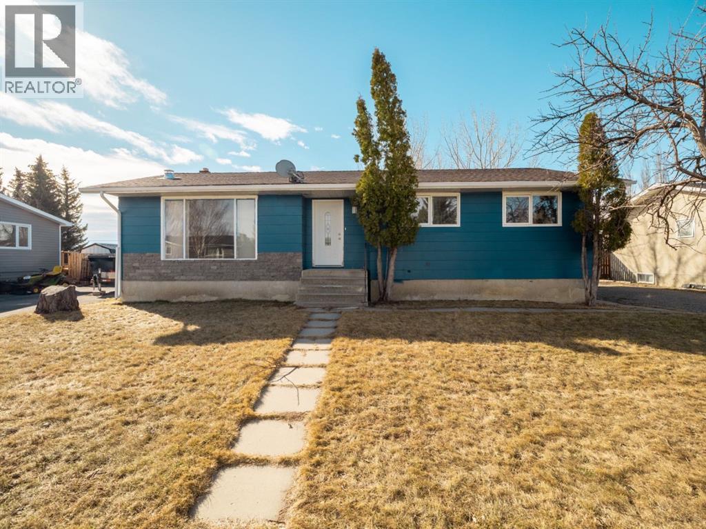 450 4 Avenue E, Cardston, Alberta  T0K 0K0 - Photo 1 - A2285358