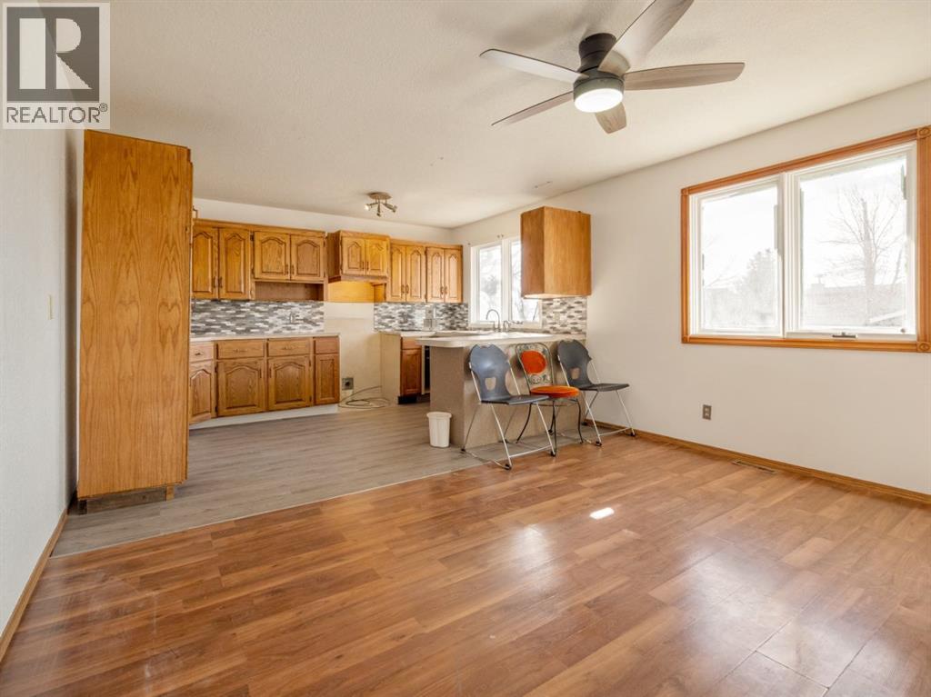 450 4 Avenue E, Cardston, Alberta  T0K 0K0 - Photo 7 - A2285358